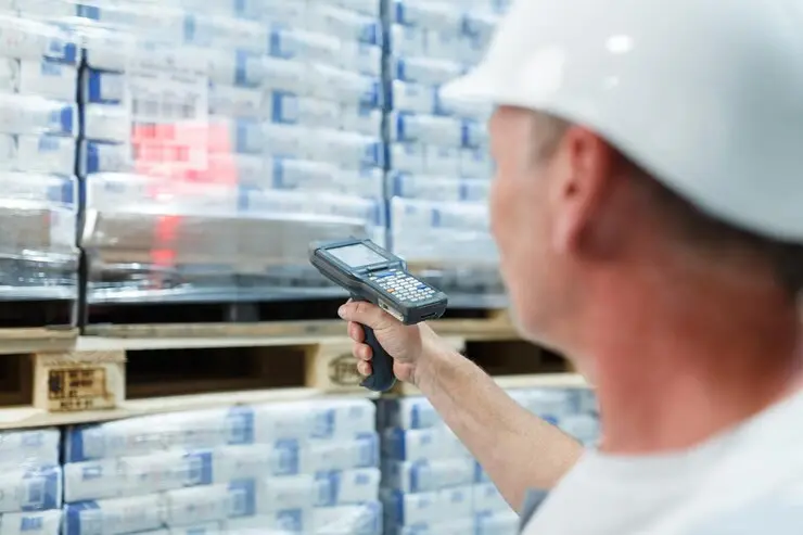 Use of digital warehouse management and barcode -Scanners to optimize fulfillment processes